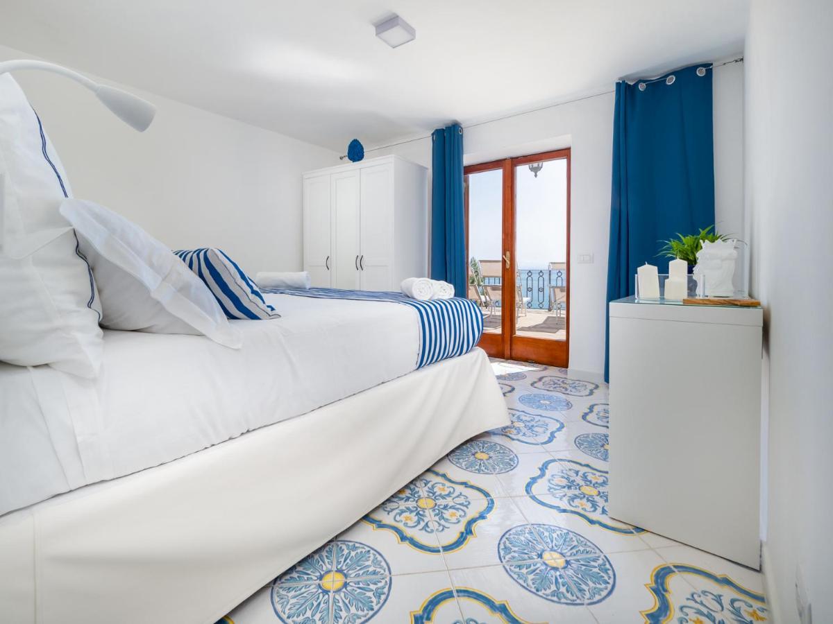 Villa Russo - De Vivo Realty ネラノ エクステリア 写真