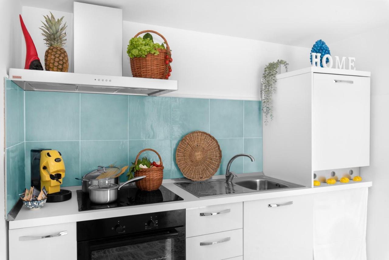 Villa Russo - De Vivo Realty ネラノ エクステリア 写真
