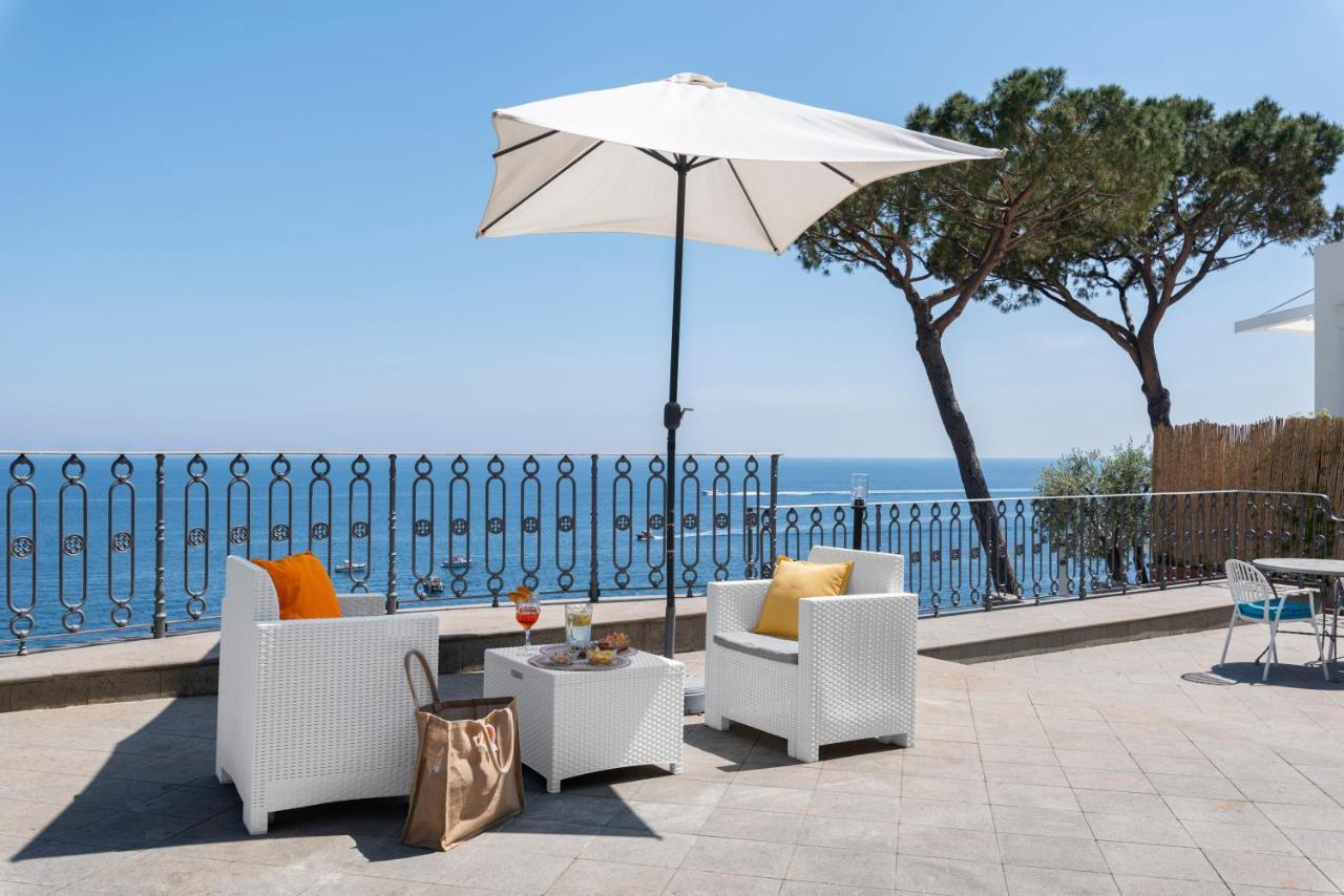 Villa Russo - De Vivo Realty ネラノ エクステリア 写真