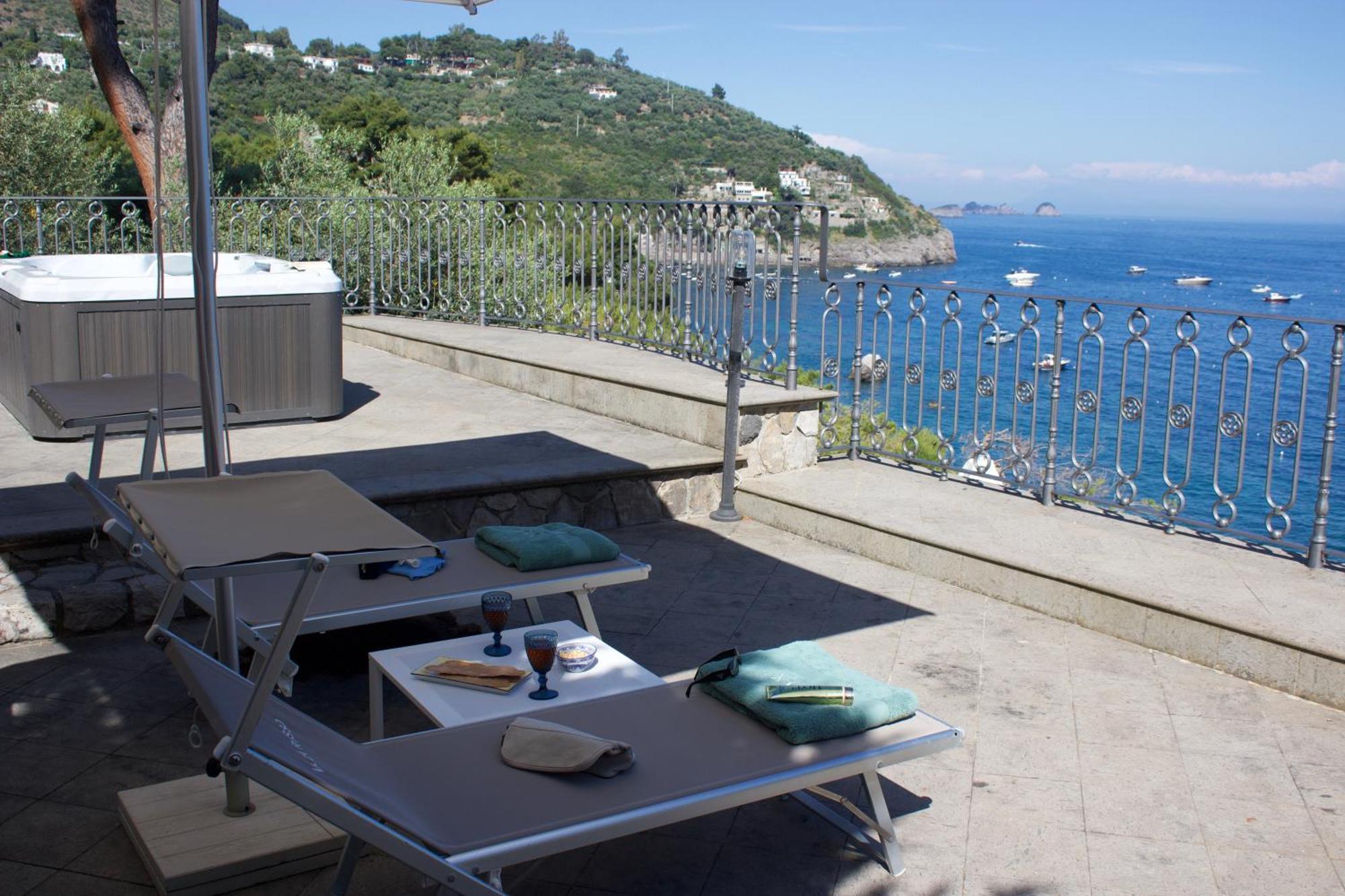 Villa Russo - De Vivo Realty ネラノ エクステリア 写真