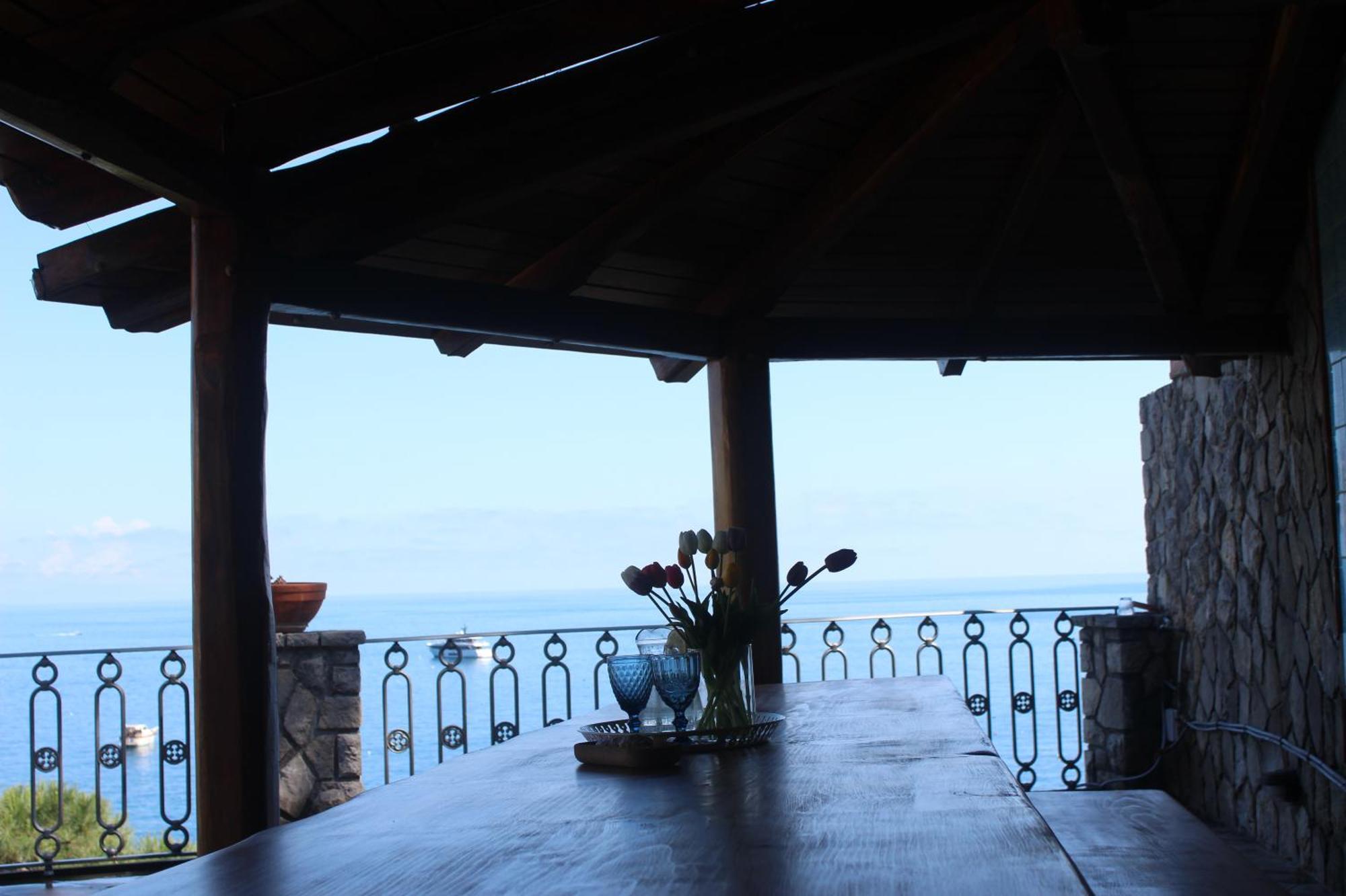Villa Russo - De Vivo Realty ネラノ エクステリア 写真